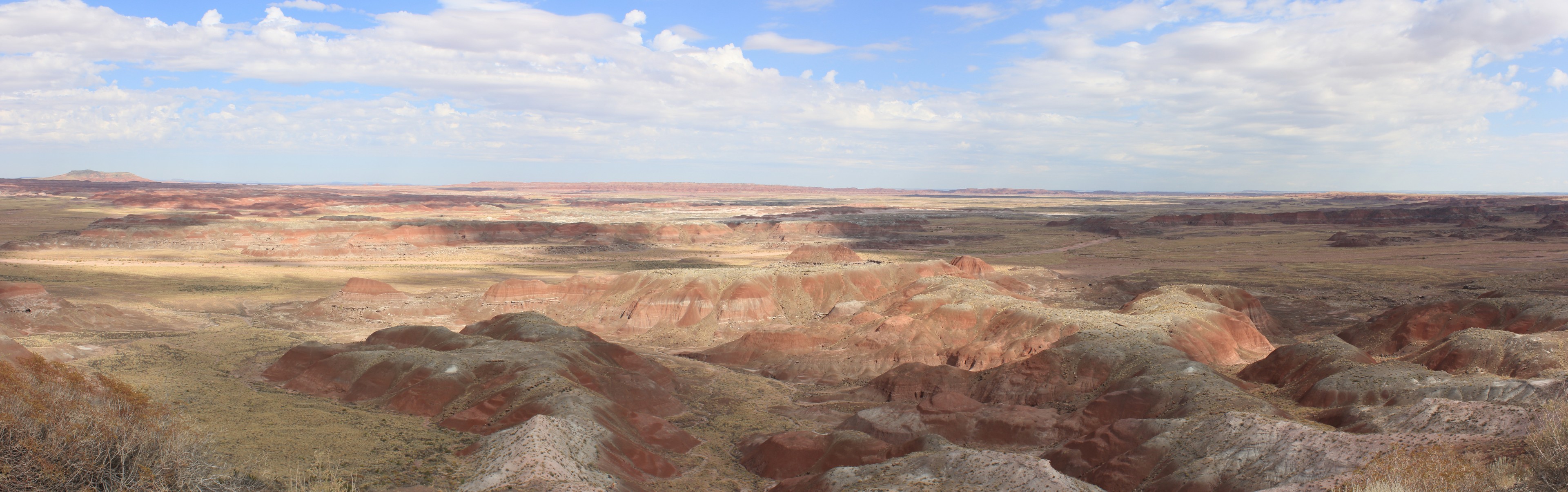 The Painted Desert. Along the northern edge of the park are some spectacular views of the aptly named 'Painted Desert'. It was a fairly cloudy day but I managed to catch a little sun.